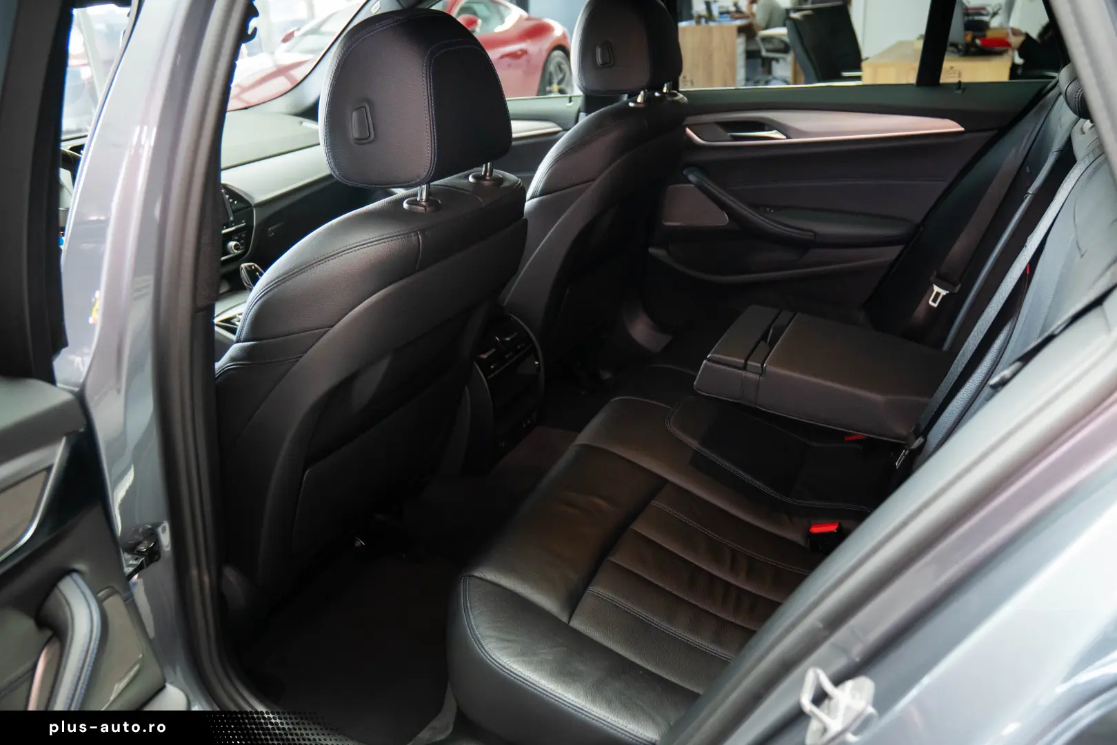 BMW Seria 5 Touring 530d xDrive Aut. M Sport Webasto LED HK