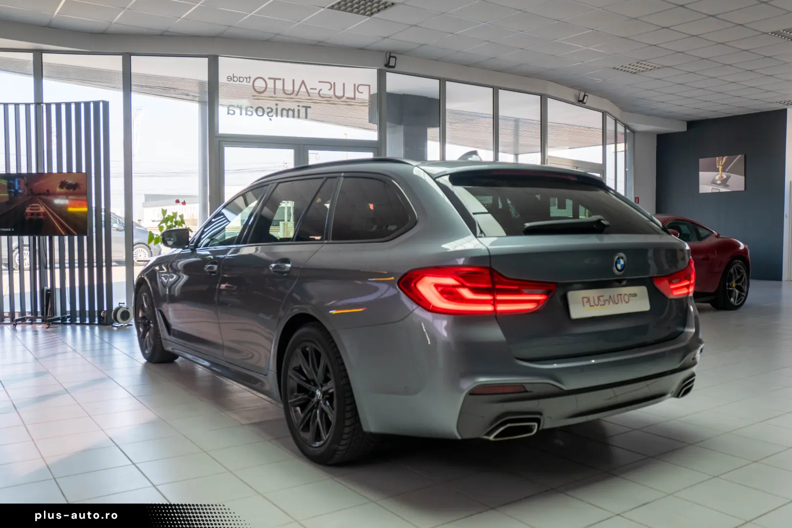 BMW Seria 5 Touring 530d xDrive Aut. M Sport Webasto LED HK