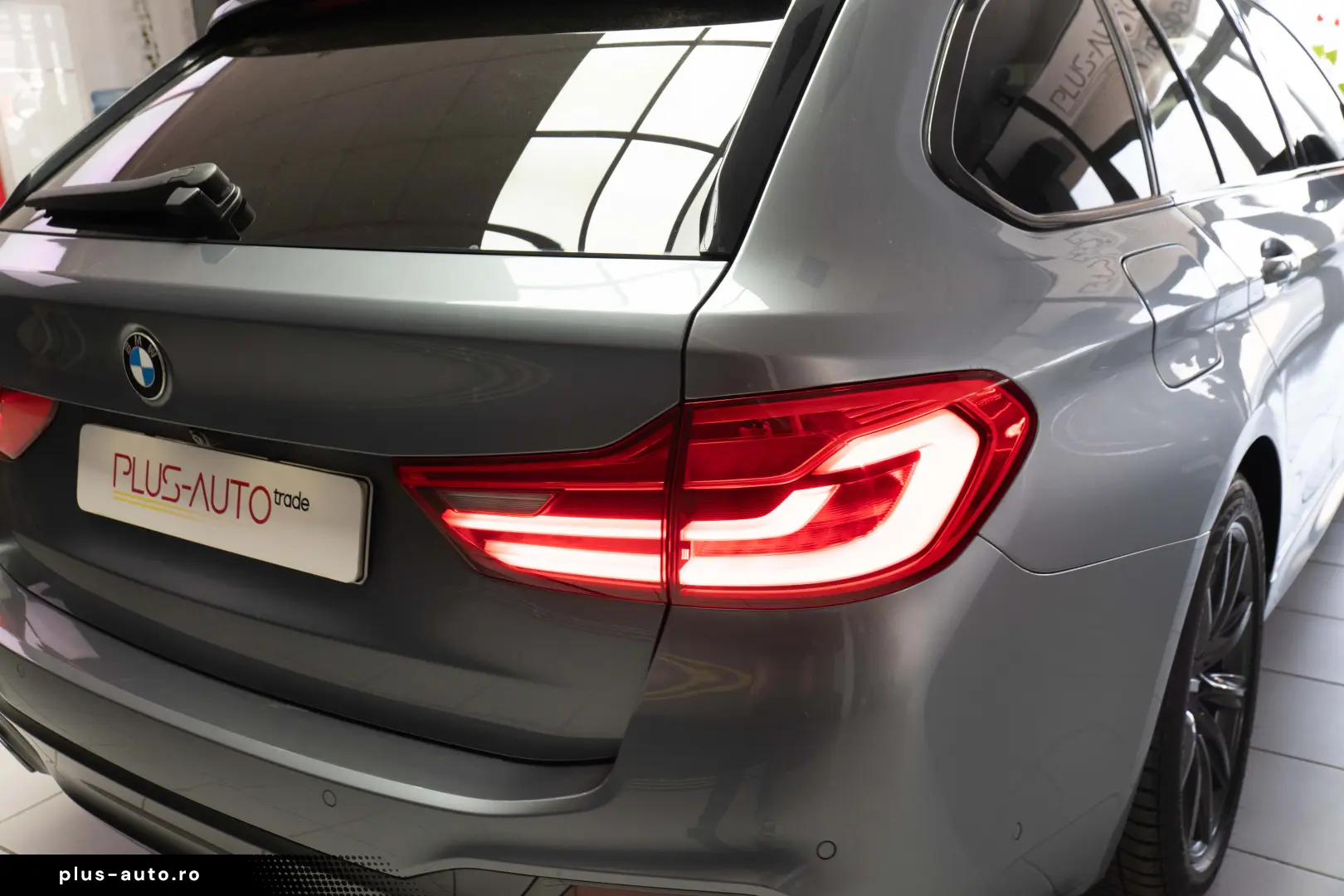 BMW Seria 5 Touring 530d xDrive Aut. M Sport Webasto LED HK