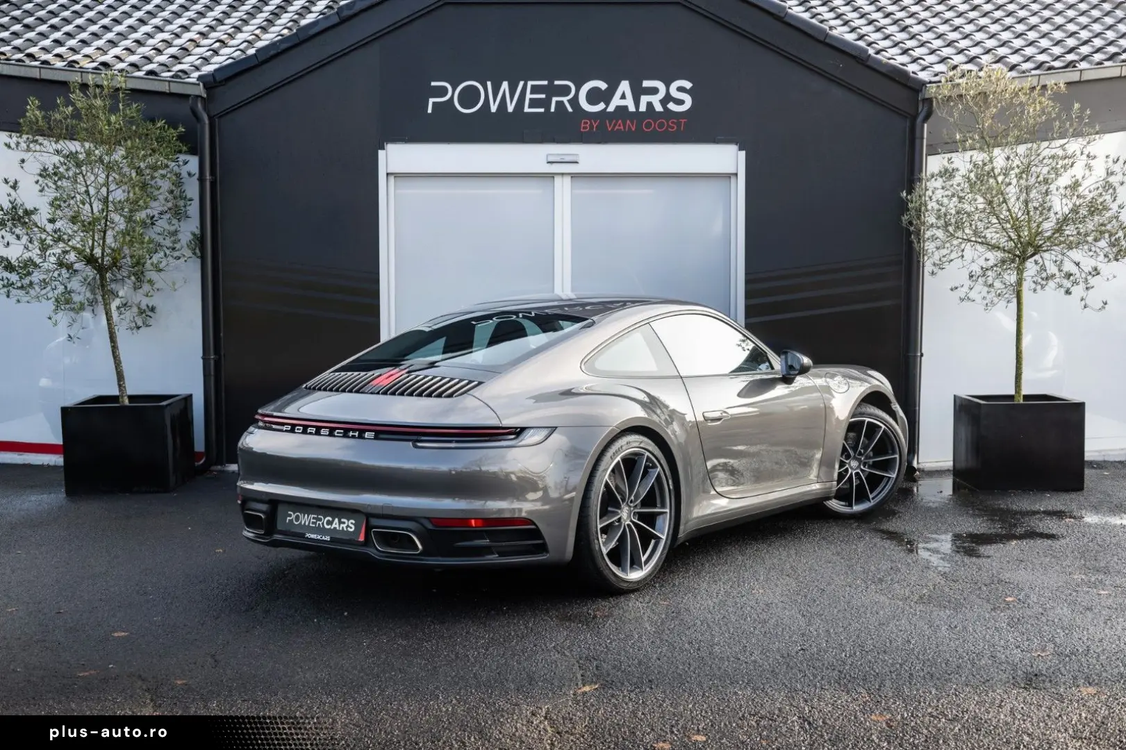 PORSCHE 992 Carrera 4 Coupé   Sunroof   Erst Hand
