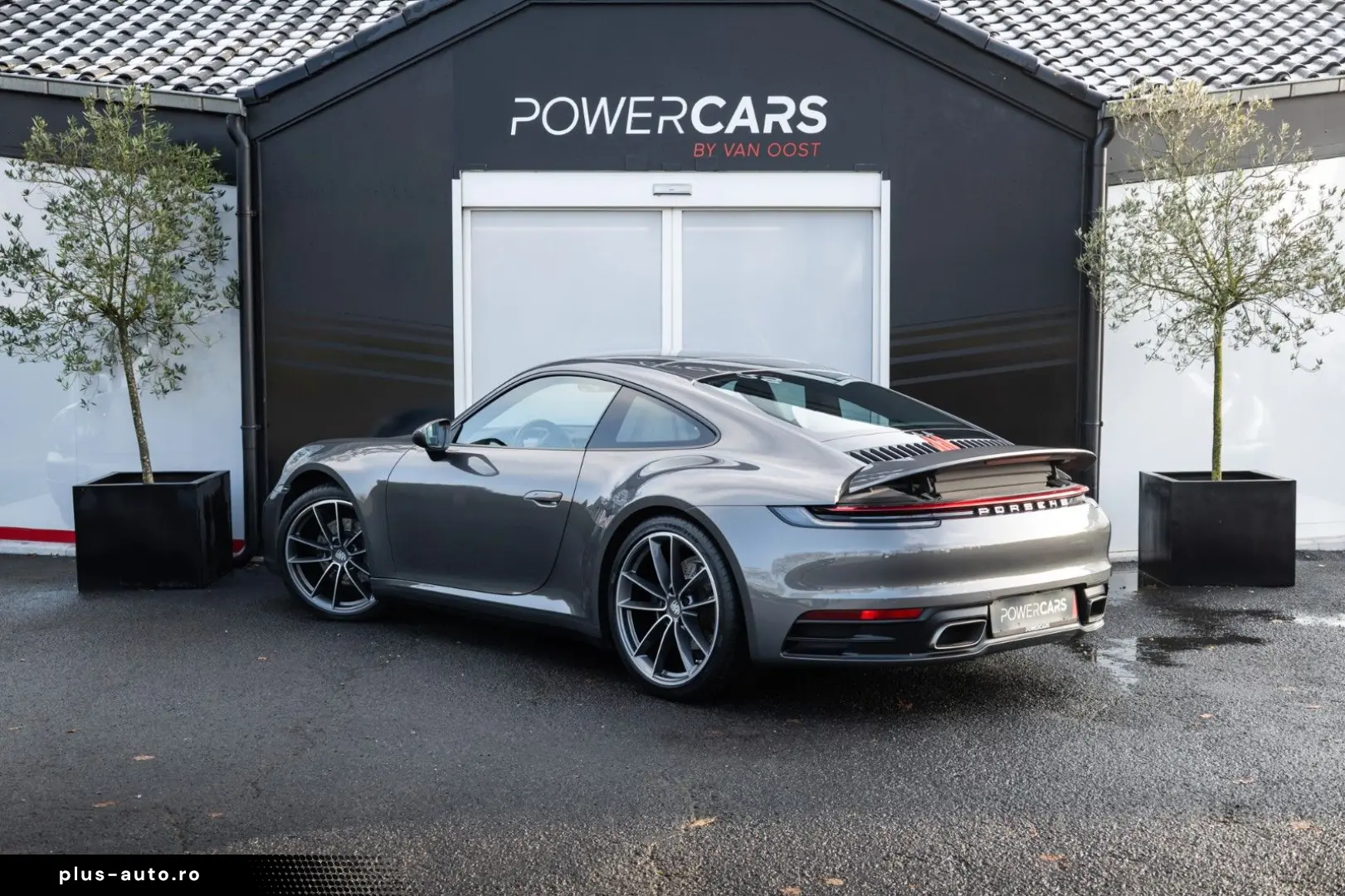 PORSCHE 992 Carrera 4 Coupé   Sunroof   Erst Hand