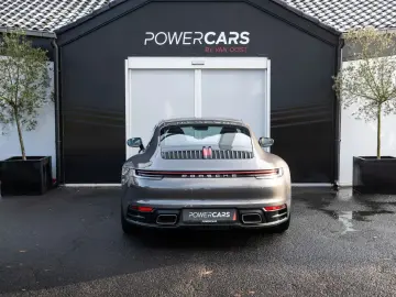PORSCHE 992 Carrera 4 Coupé   Sunroof   Erst Hand