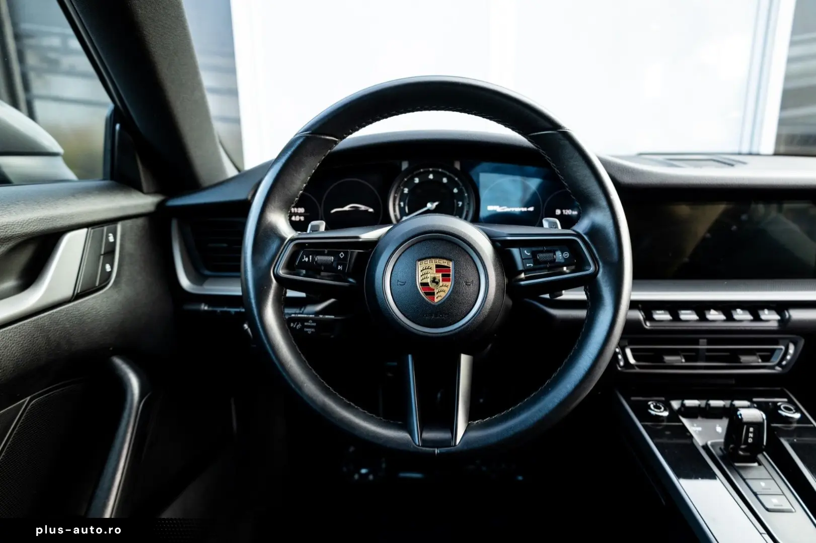 PORSCHE 992 Carrera 4 Coupé   Sunroof   Erst Hand