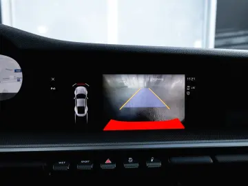 PORSCHE 992 Carrera 4 Coupé   Sunroof   Erst Hand