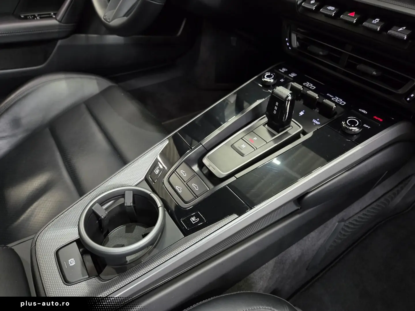 PORSCHE 911 992 Carrera  Sport-Chrono Rückfahr  867€