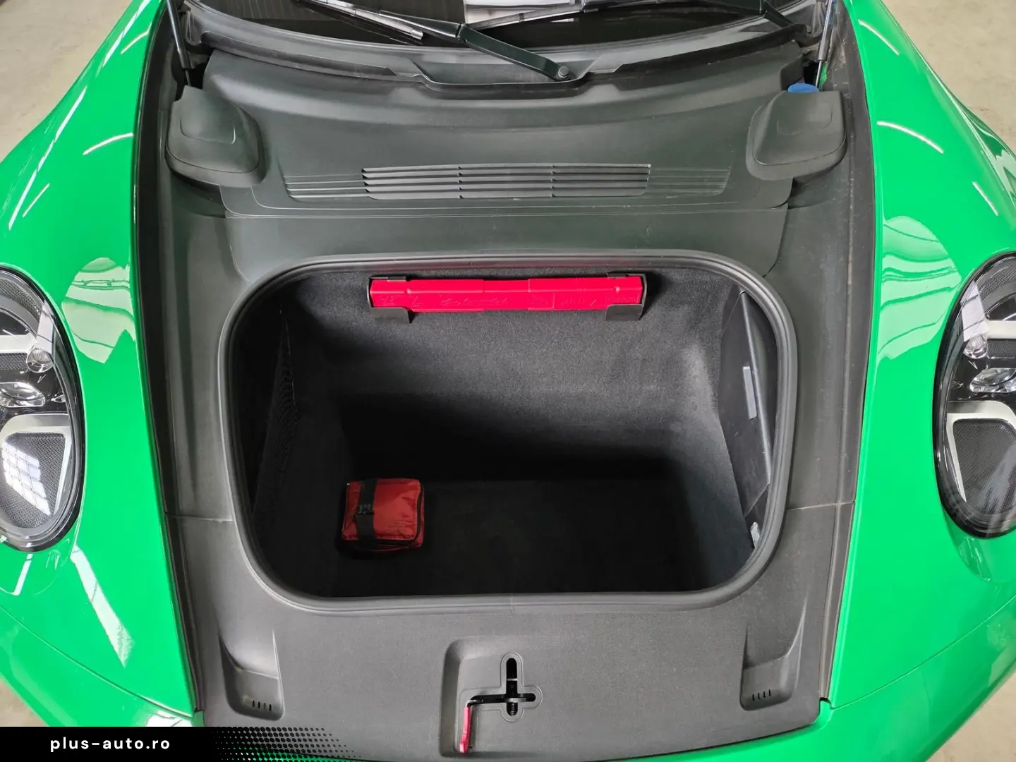 PORSCHE 911 992 Carrera  Sport-Chrono Rückfahr  867€