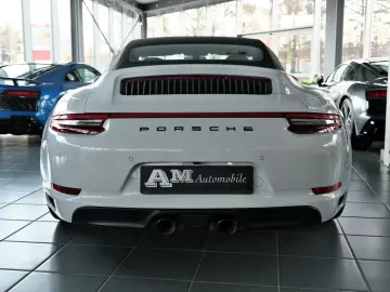 PORSCHE 991.2 Carrera 4 GTS Cabrio Hinterachslenkung LED