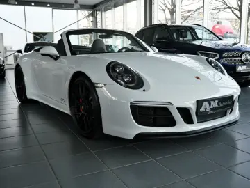 PORSCHE 991.2 Carrera 4 GTS Cabrio Hinterachslenkung LED