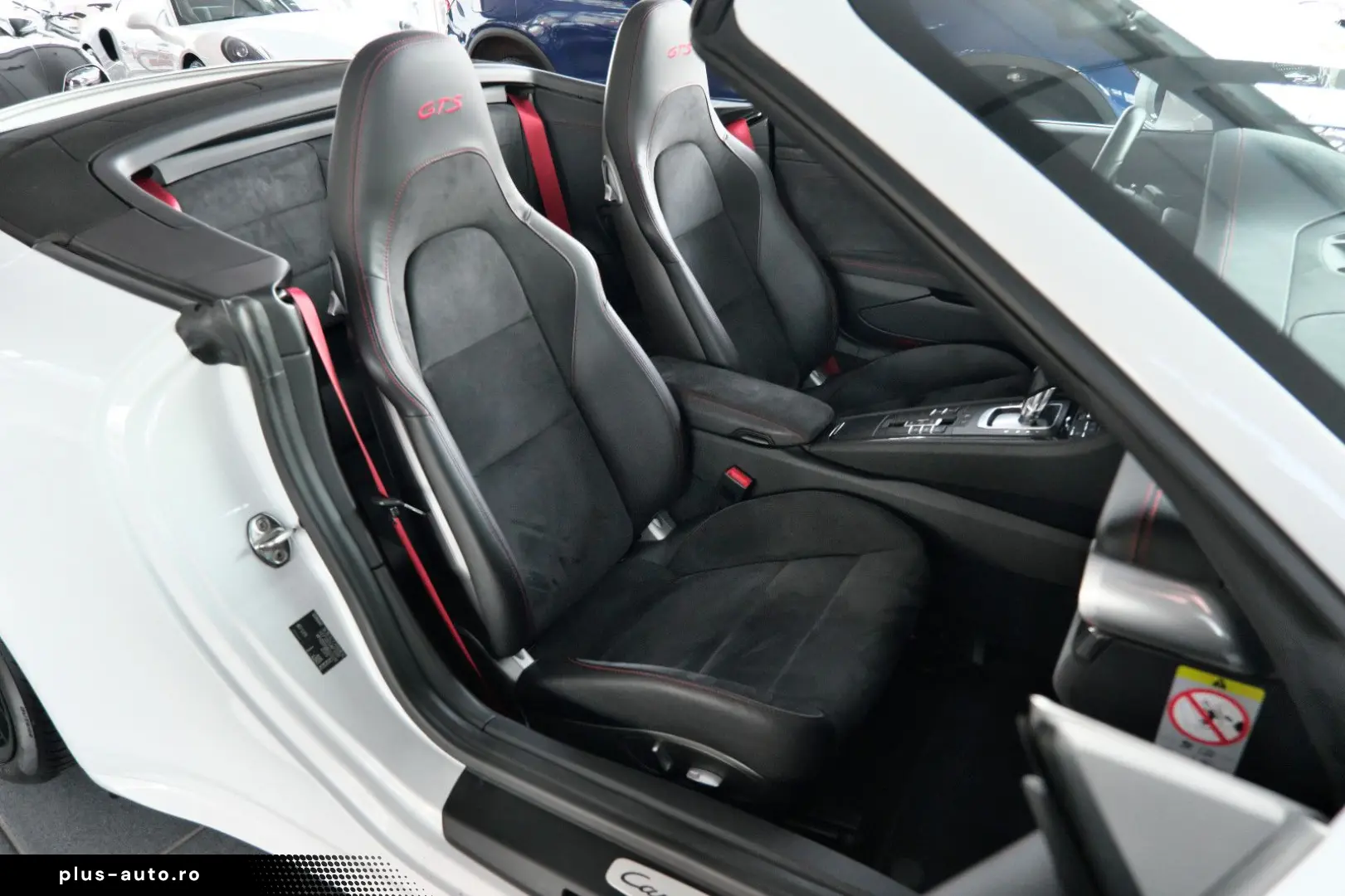 PORSCHE 991.2 Carrera 4 GTS Cabrio Hinterachslenkung LED