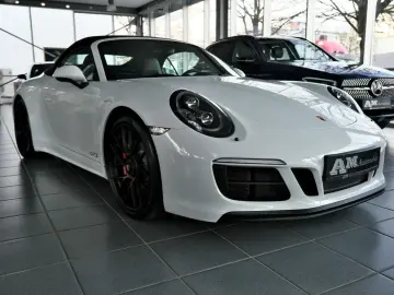 PORSCHE 991.2 Carrera 4 GTS Cabrio Hinterachslenkung LED