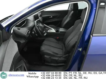 PEUGEOT 3008 Hybrid 225-e Allure Pano Aut. LED-Xenon Na