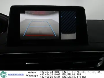 PEUGEOT 3008 Hybrid 225-e Allure Pano Aut. LED-Xenon Na