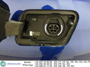 PEUGEOT 3008 Hybrid 225-e Allure Pano Aut. LED-Xenon Na