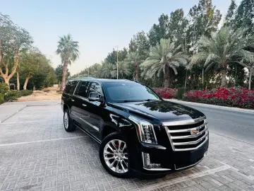 CADILLAC ESV CLEAN CARFAX HEAD UP DVD 7 SITZER GARANTIE