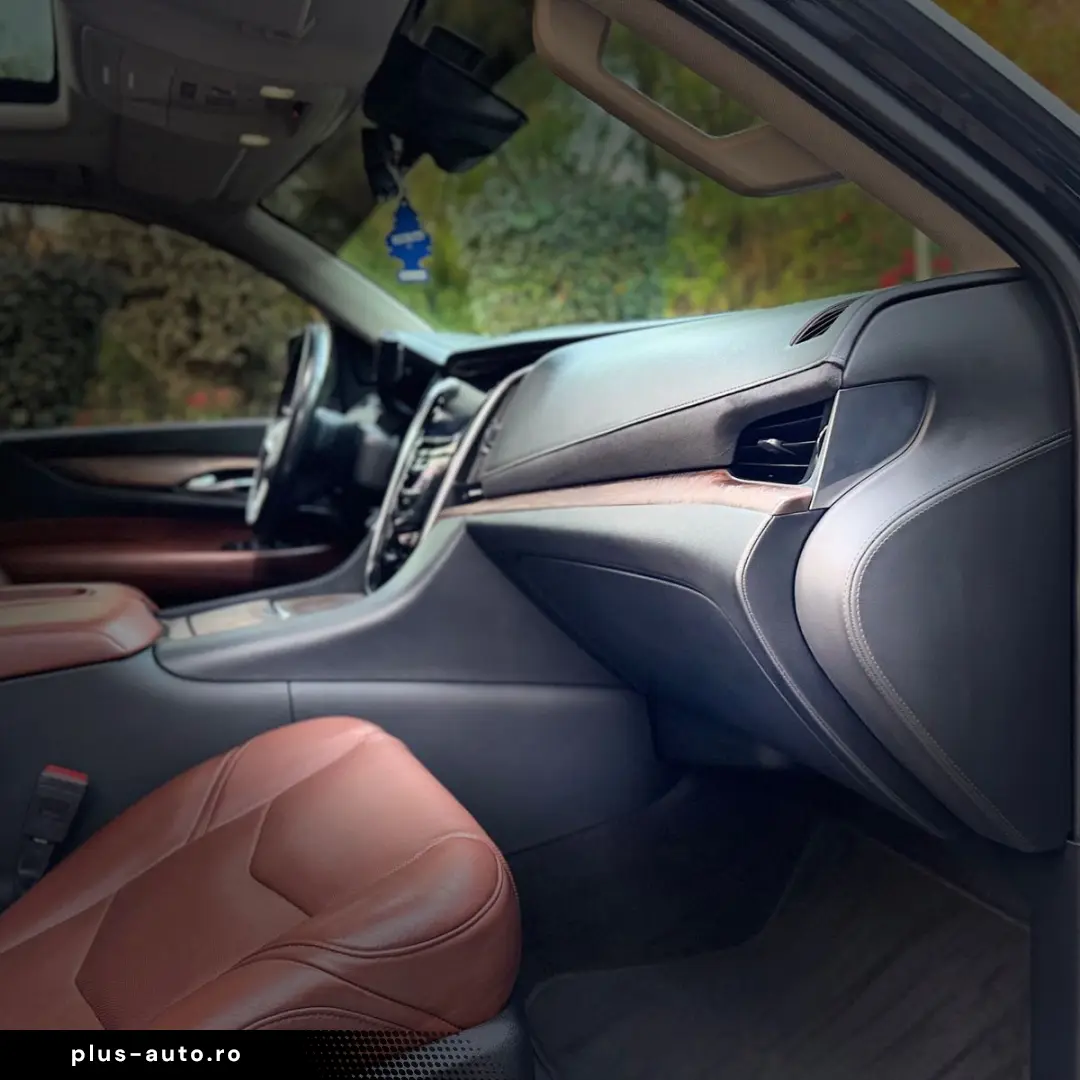 CADILLAC ESV CLEAN CARFAX HEAD UP DVD 7 SITZER GARANTIE