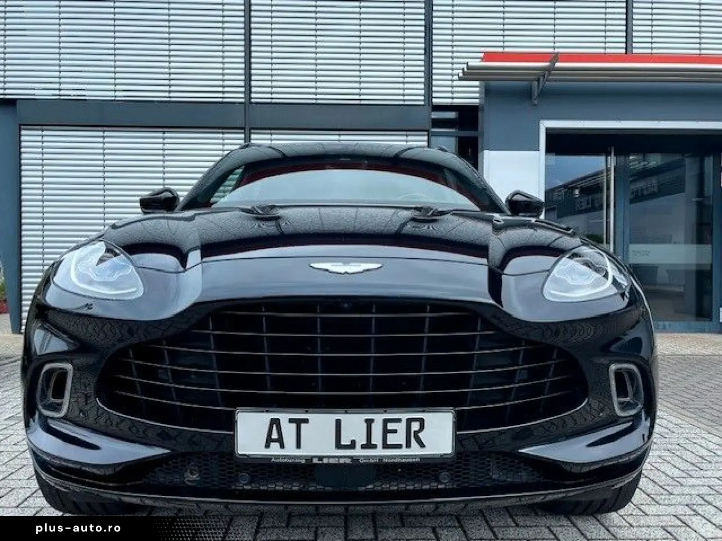 ASTON MARTIN DBX 4.0 V8