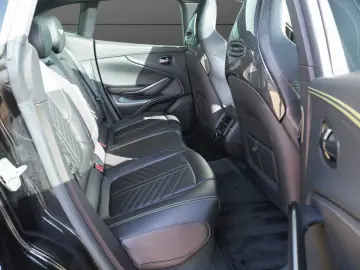 ASTON MARTIN DBX 707