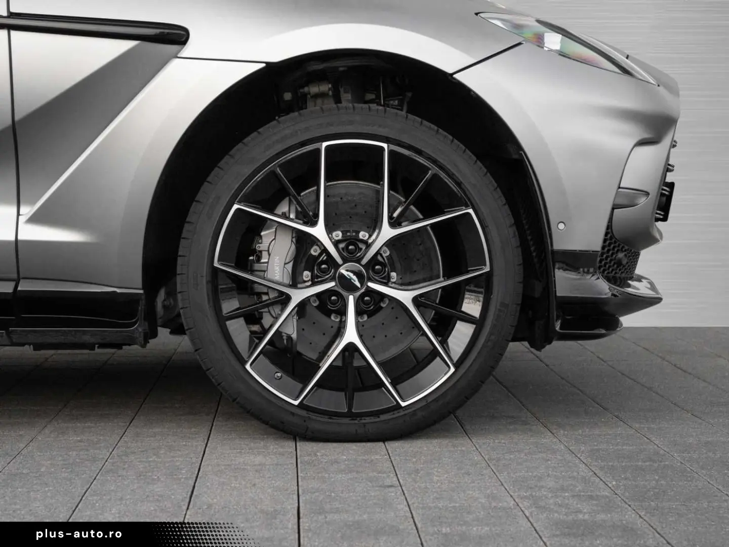 ASTON MARTIN DBX 707 V8 4x4