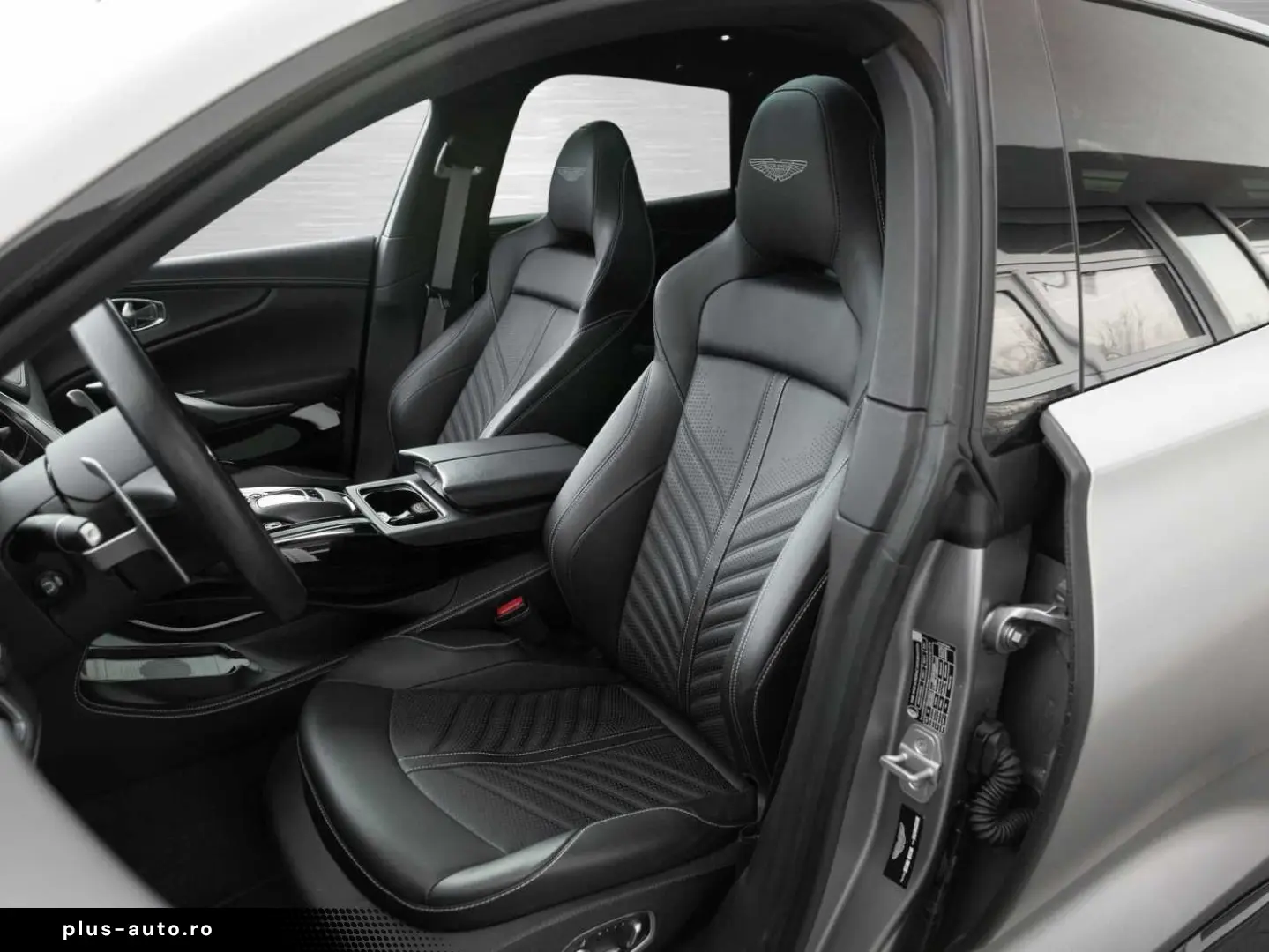 ASTON MARTIN DBX 707 V8 4x4