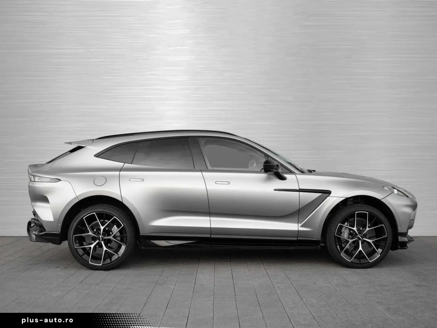 ASTON MARTIN DBX 707 V8 4x4