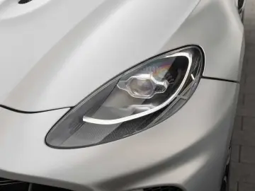 ASTON MARTIN DBX 707 V8 4x4