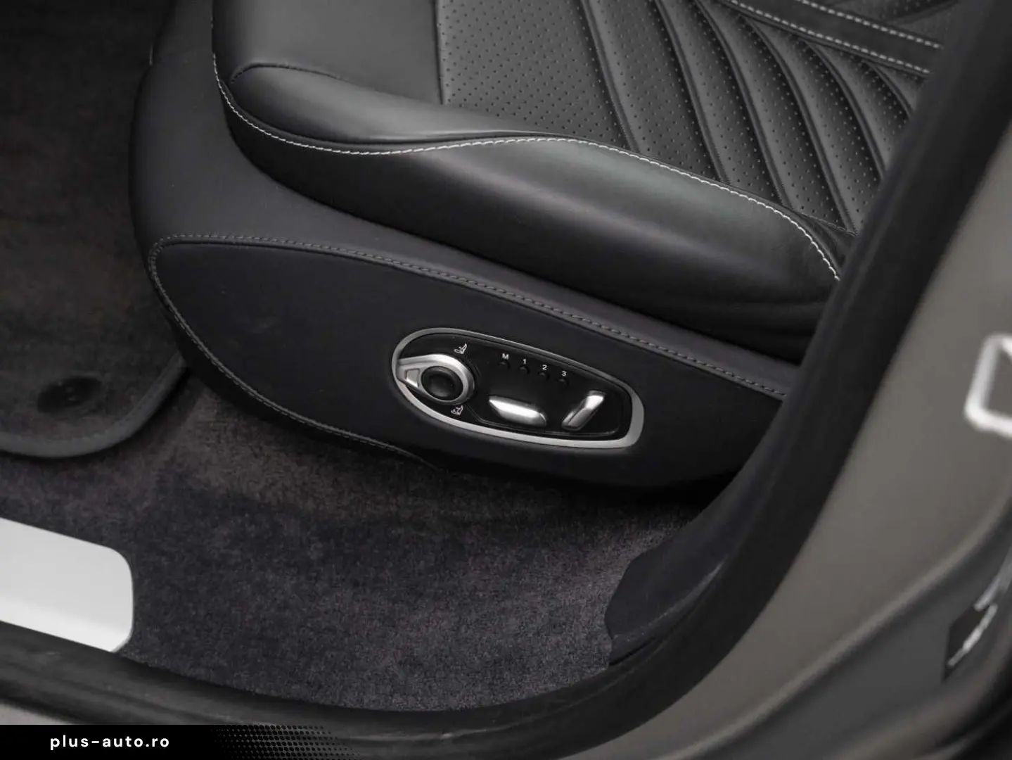 ASTON MARTIN DBX 707 V8 4x4