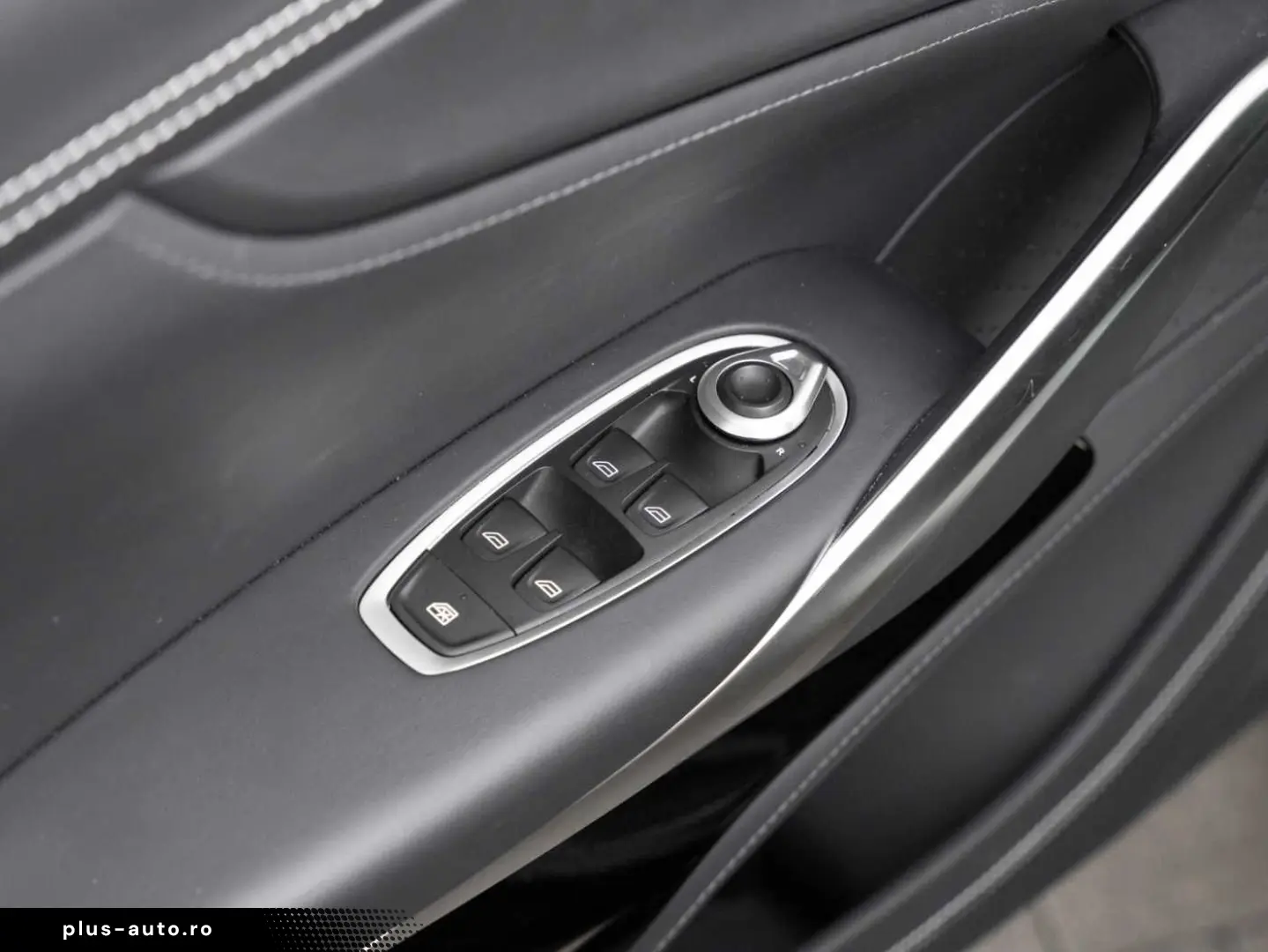 ASTON MARTIN DBX 707 V8 4x4