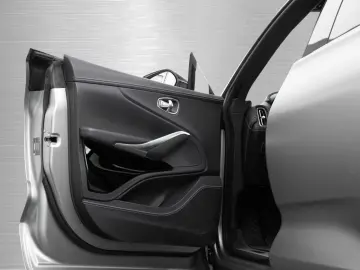 ASTON MARTIN DBX 707 V8 4x4