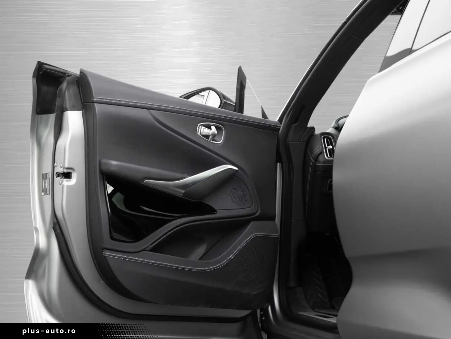 ASTON MARTIN DBX 707 V8 4x4