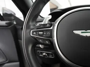 ASTON MARTIN DBX 707 V8 4x4