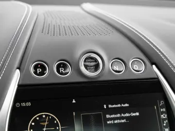 ASTON MARTIN DBX 707 V8 4x4