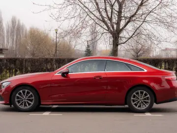 Mercedes-Benz E 200 Coupe