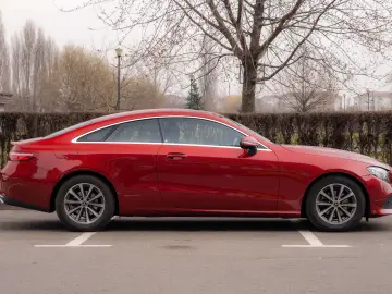 Mercedes-Benz E 200 Coupe