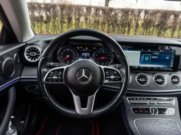 Mercedes-Benz E 200 Coupe