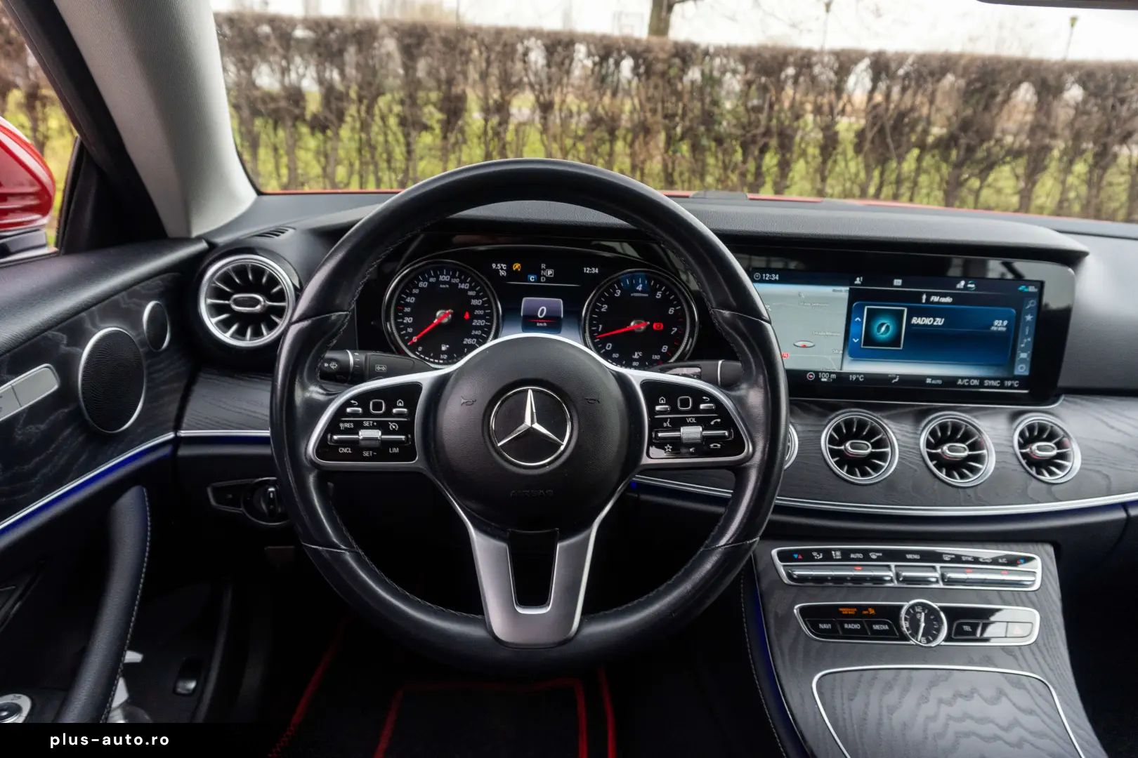 Mercedes-Benz E 200 Coupe