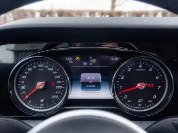 Mercedes-Benz E 200 Coupe