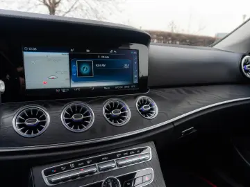 Mercedes-Benz E 200 Coupe