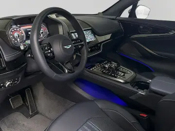 ASTON MARTIN DBX 707 Onyx Black Dark Knight Bowers & Wilkins