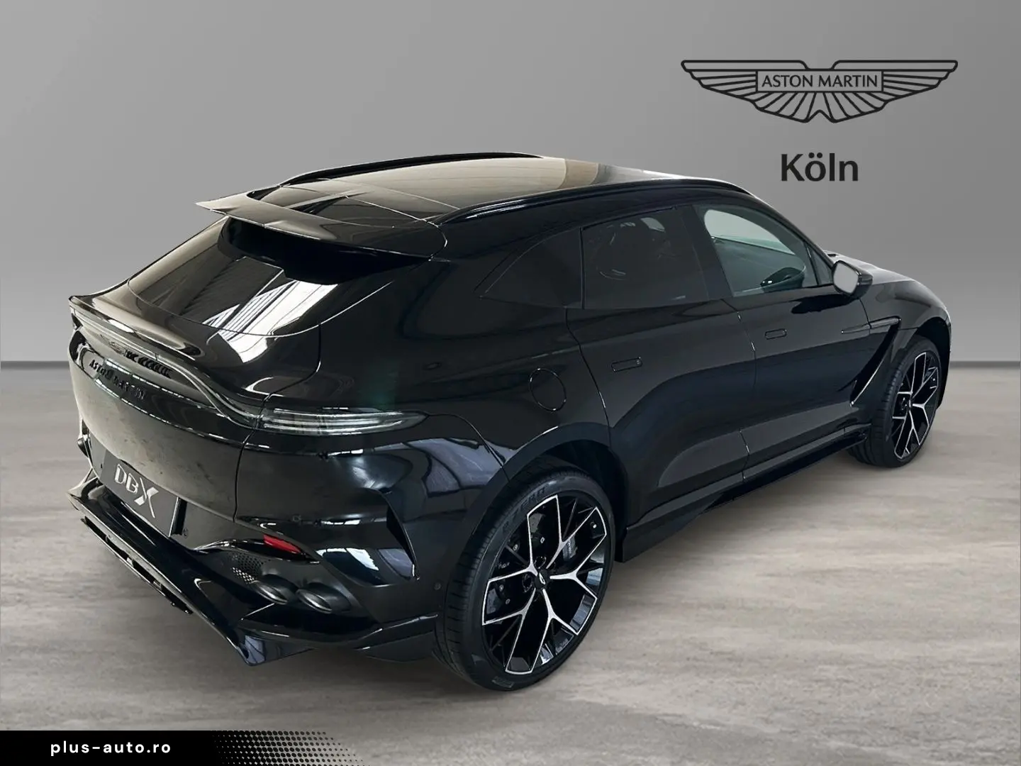 ASTON MARTIN DBX 707 Onyx Black Dark Knight Bowers & Wilkins