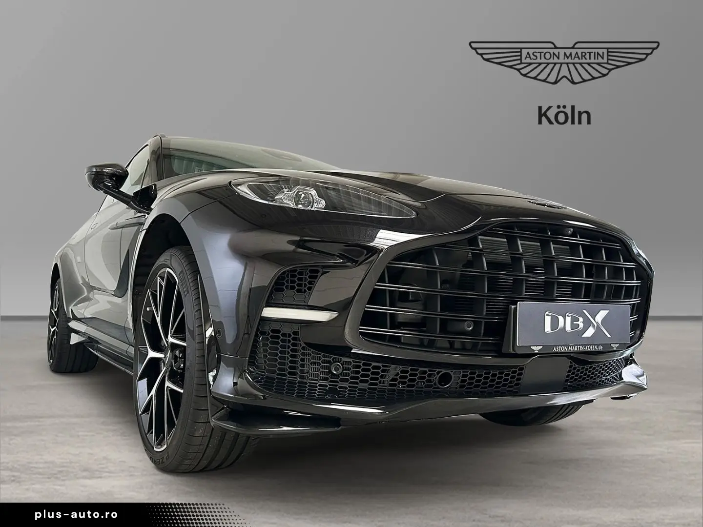 ASTON MARTIN DBX 707 Onyx Black Dark Knight Bowers & Wilkins