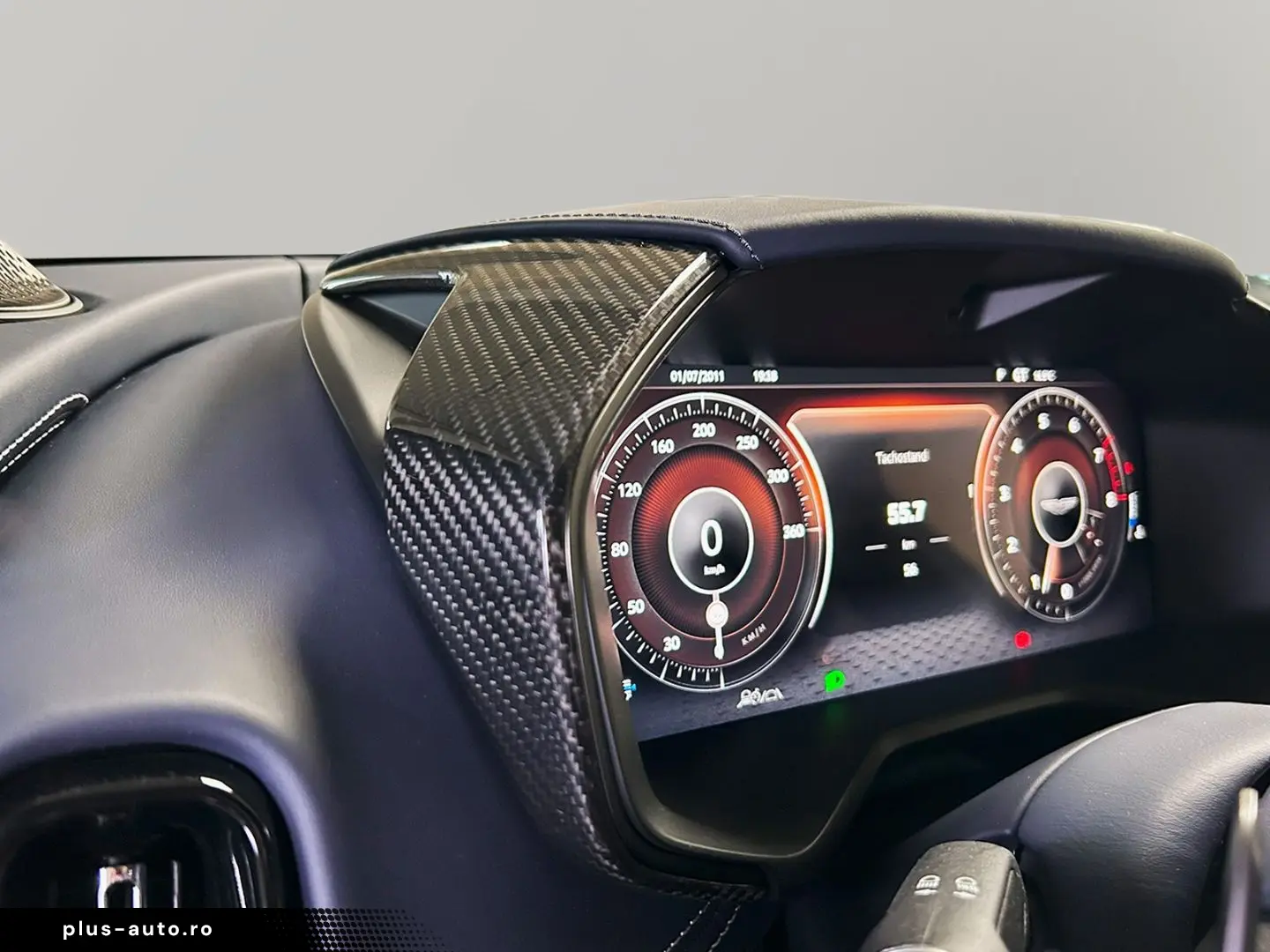 ASTON MARTIN DBX 707 Onyx Black Dark Knight Bowers & Wilkins