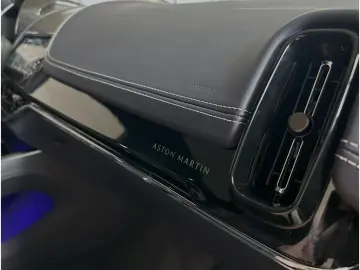 ASTON MARTIN DBX 707 Onyx Black Dark Knight Bowers & Wilkins