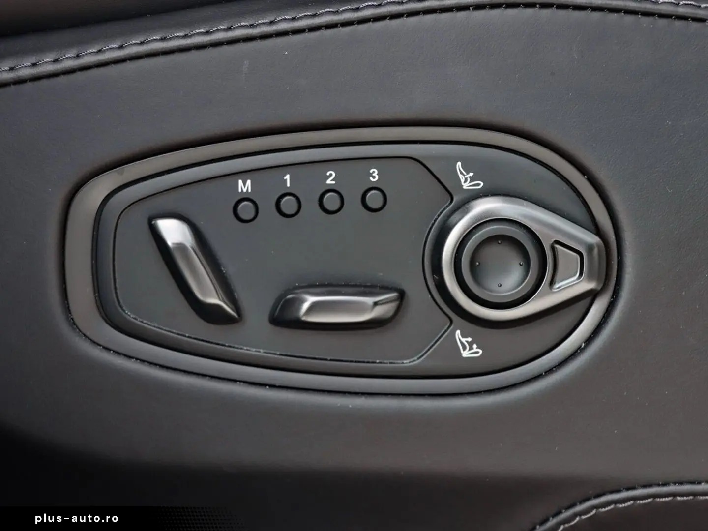 ASTON MARTIN DBX 707 UPE 274.360 -€ China Grey   Onyx Black