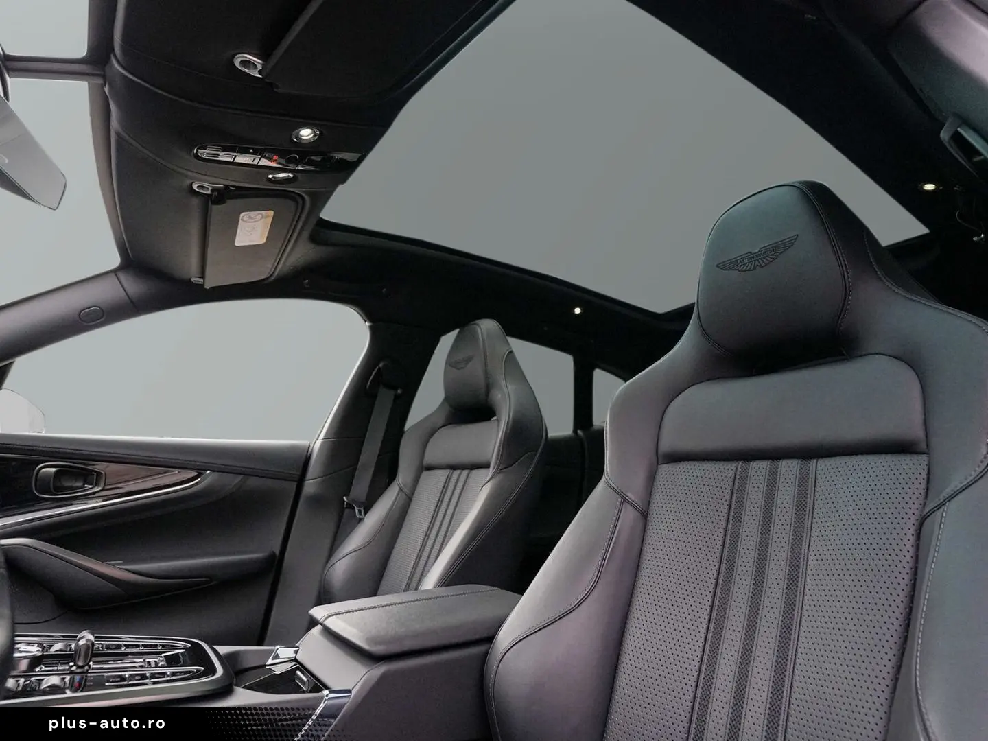 ASTON MARTIN DBX 707 Xenon Grey Onyx Black