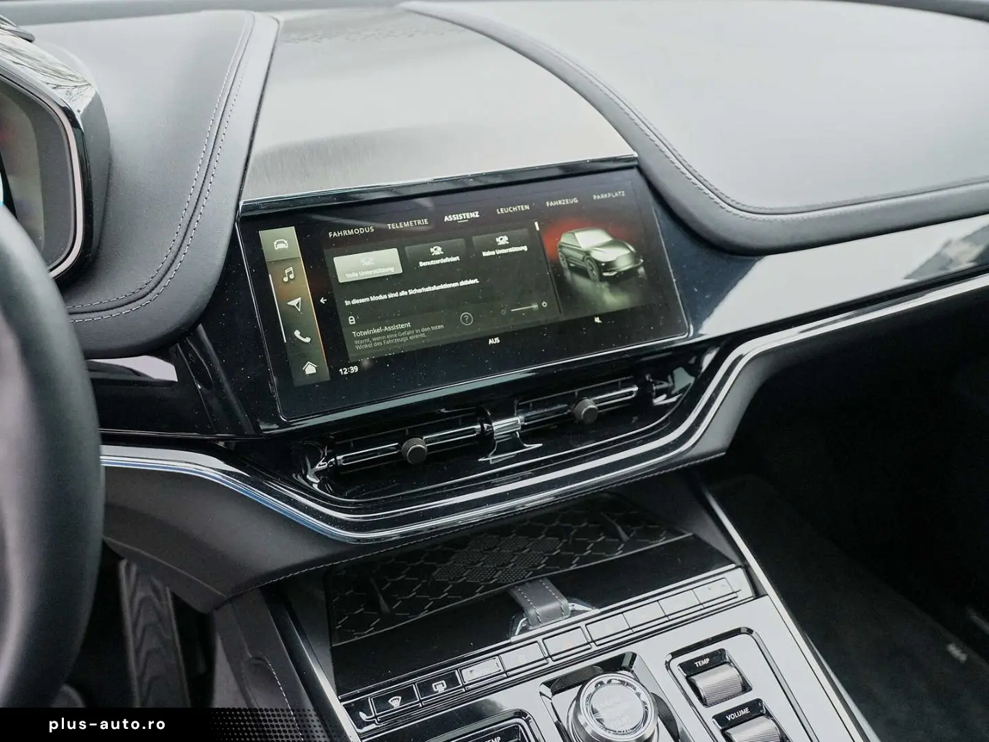 ASTON MARTIN DBX 707 Xenon Grey Onyx Black