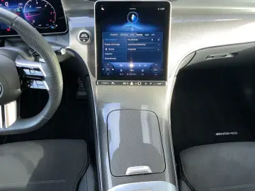 MERCEDES-BENZ GLC 300 d AMG Line 4Matic