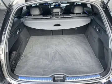 MERCEDES-BENZ GLC 300 d AMG Line 4Matic