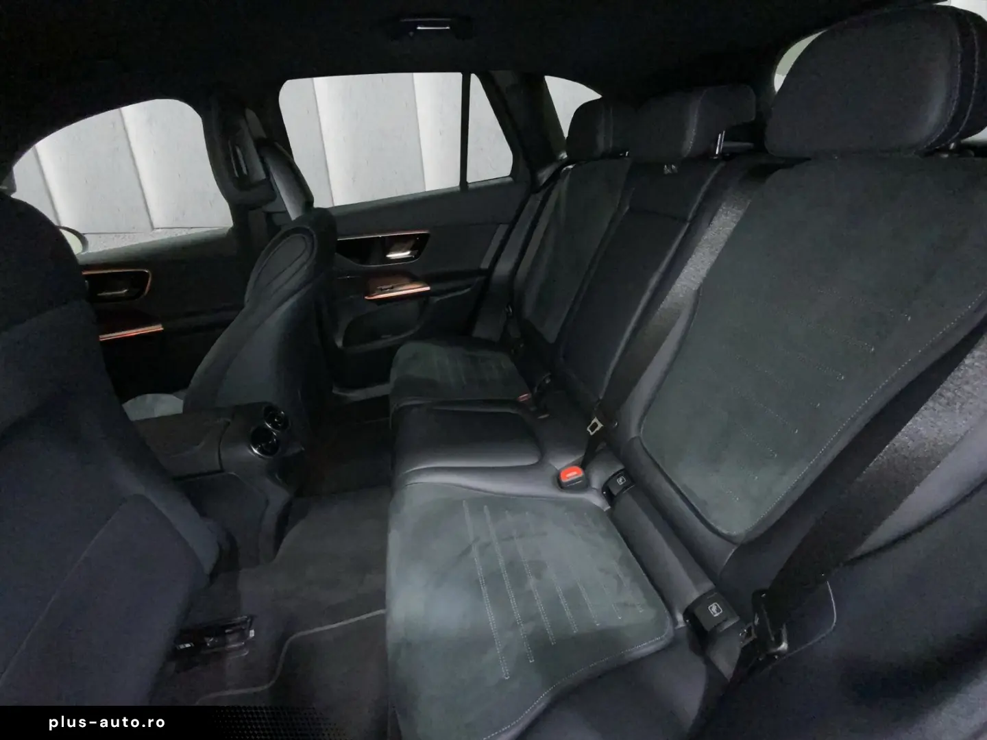 MERCEDES-BENZ GLC 300 d AMG Line 4Matic