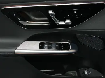 MERCEDES-BENZ GLC 300 d AMG Line 4Matic