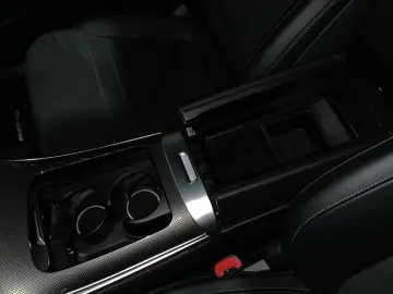 MERCEDES-BENZ GLC 300 d AMG Line 4Matic